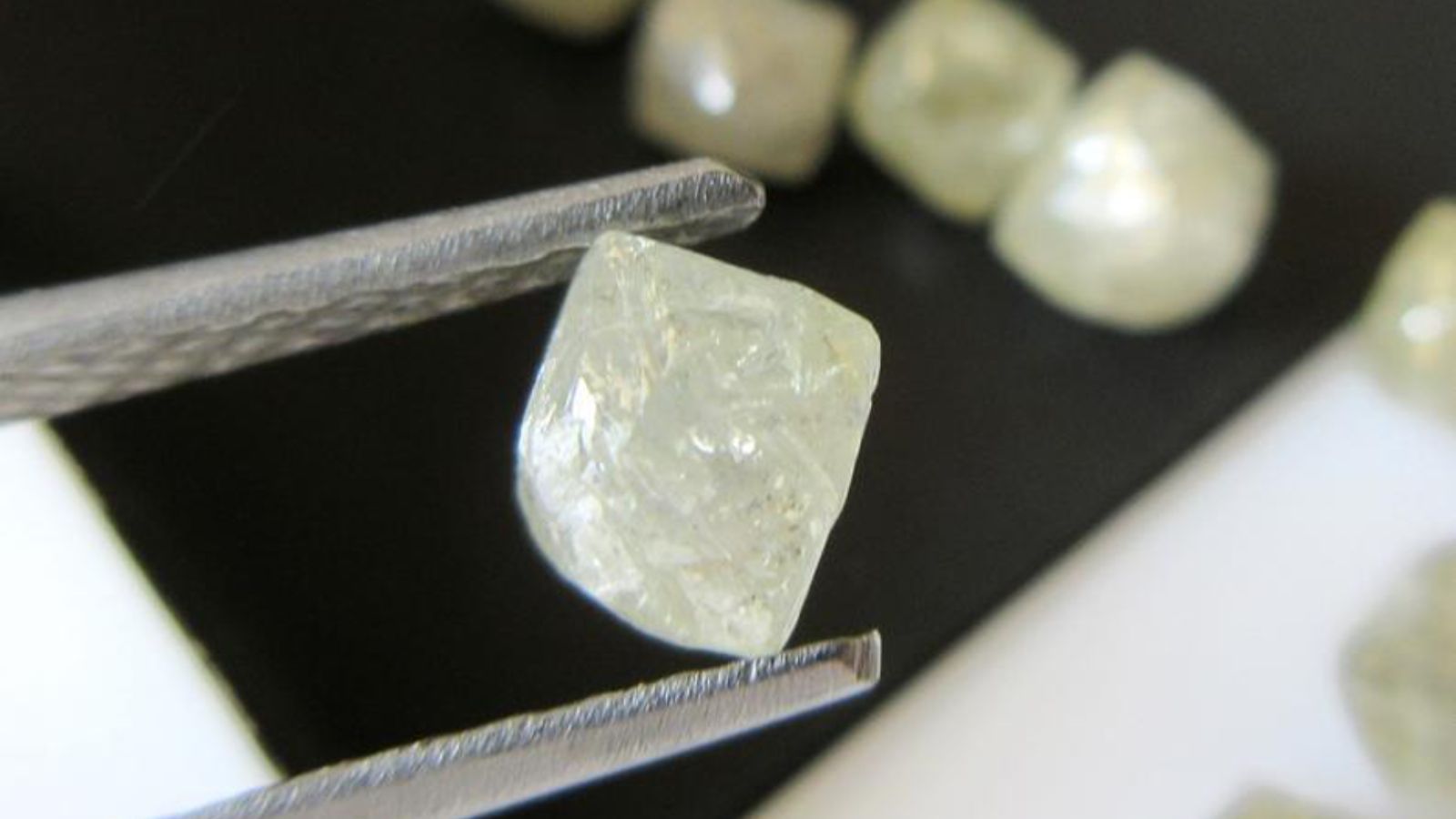 Is it a good idea to buy rough diamonds? – Gems Diamonds By Shikha