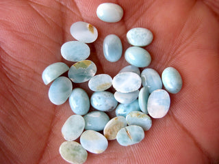 Cabochon vs. Faceted Gemstone: What's the Difference?