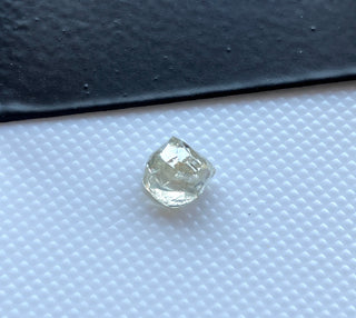 1 Piece 0.83CTW/5.3x5.2mm Natural Clear White Raw Rough Conflict Free Earth Mined Octahedron Crystal Diamond Loose, DDS790/1