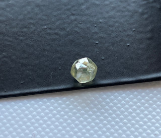 1 Piece 0.68CTW/4.5x4.2mm Natural Clear White Raw Rough Conflict Free Earth Mined Octahedron Crystal Diamond Loose, DDS790/2