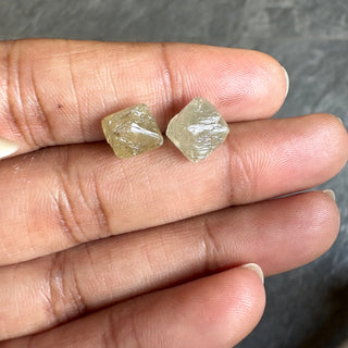 Rare 9.7mm/9.8mm Natural Clear Yellow Rough Raw Octahedron Conflict Free Earth Mined Diamond Crystal For Jewelry, DDS816/1-2