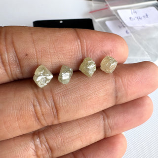 Natural Light Clear Yellow/White Rough Raw Octahedron Conflict Free Earth Mined Diamond For Jewelry, Natural Yellow Diamond Loose, DDS819