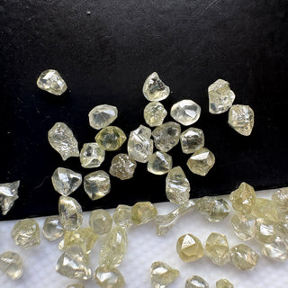 5 Pieces 2.5mm to 4.5mm Raw Rough Clear Smooth Yellow White Diamond Crystals, Earth Mined Natural Luster Diamonds for Jewelry, DDS827