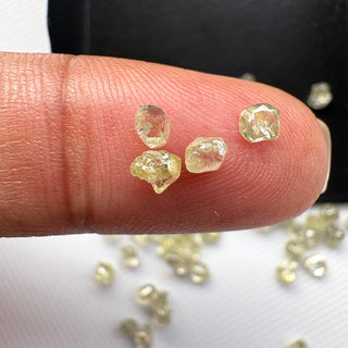 5 Pieces 2.5mm to 4.5mm Raw Rough Clear Smooth Yellow White Diamond Crystals, Earth Mined Natural Luster Diamonds for Jewelry, DDS827
