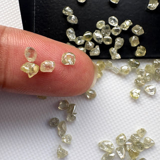 5 Pieces 2.5mm to 4.5mm Raw Rough Clear Smooth Yellow White Diamond Crystals, Earth Mined Natural Luster Diamonds for Jewelry, DDS827