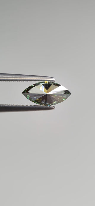 IGI Certified 1.01CTW Green Marquise Shaped Lab-Grown Diamond – VVS2 Clarity Stunning for Engagement Rings Rare &