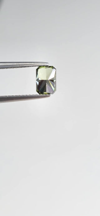IGI Certified 1.00CTW Green VS1 Radiant Cut Lab-Grown Diamond – Perfect for Engagement Rings Ready to Ship Stunning