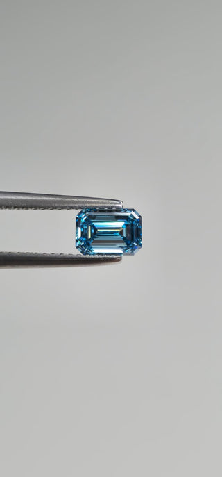 IGI Certified 1.02CTW Blue Emerald-Cut VVS2 Clarity Lab-Grown Diamond – Perfect for Engagement Rings Ready to Ship Gift