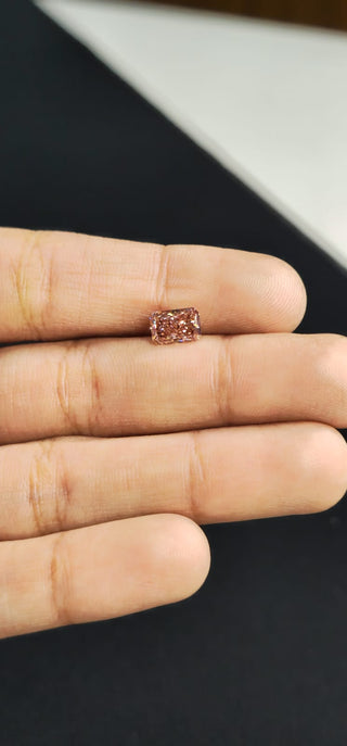 IGI Certified 1.01CTW Pink Radiant Cut VS2 Lab-Grown Diamond – 7.11mm Perfect for Engagement Rings Ready to Ship