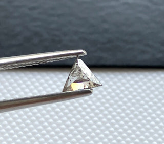 1 Piece 0.20CTW/4.3mm Clear Black Salt And Pepper Triangle Shaped Rose Cut Diamond Loose Cabochon For Ring/Earring DDS770/4