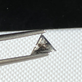 1 Piece 0.31CTW/5.1mm Clear Black Salt And Pepper Triangle Shaped Rose Cut Diamond Loose Cabochon For Ring/Earring DDS778/10