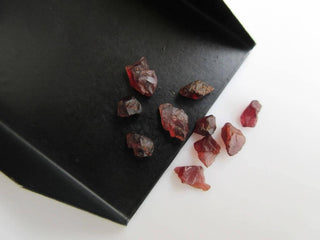 25 Pieces Raw Rough Loose Natural Small Garnet Gemstones, 5mm to 9mm Small Garnet Loose Gem Stone, BB479