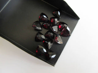 5 Pieces 10x10x4mm Each Garnet Trillion Shaped Wine Red Faceted Loose Gemstones GDS865