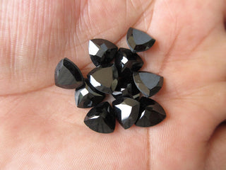 10 Pieces 10x10x5mm Each Black Onyx Faceted Trillion Shaped Loose Gemstones GDS866