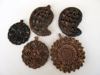 2 Pieces Beautiful Hand Carved Ebony Wood Paisley Pendant, Handmade Pendant, Wood Art And Craft Framing Supplies Jewelry, GDS1046/10