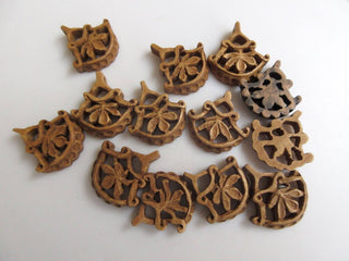 4 Piece Hand Carved Wooden Pendant Bead, 30x29x6mm Filigree Flower Wood Bead Pendant Charms, Wooden Jewelry Accessories, GDS1043/1