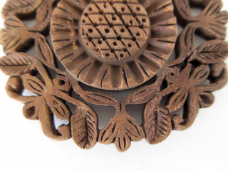 2 Pieces Hand Carved Wooden Sun Flower Pendant, Handmade Jharokha Pendant, Wood Art And Craft Framing Supplies Jewelry, GDS1046/7