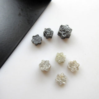 White Black Color Raw Rough Laser Cut Flower Shaped Loose Diamond , 5mm/7mm Natural Diamond Loose For Jewelry, DDS577