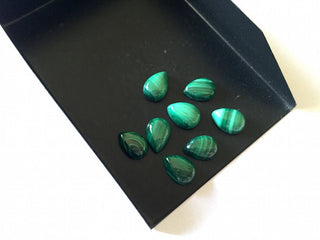 8 Pieces 10x7mm Malachite Pear Shaped Smooth Flat Back Green Color Loose Cabochons ML7
