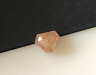 0.50CTW/4.6mm Shield Shaped Clear Red Peach Rose Cut Diamond Loose Flat Back Cabochon, Natural Faceted Rose Cut Diamond For Ring, DDS639/5