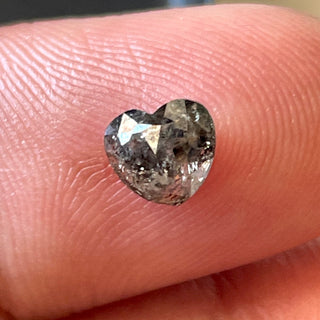 0.57CTW/4.6mm Natural Clear Grey/Black Salt And Pepper Heart Shaped Rose Cut Double Cut Faceted Diamond Loose For Ring, DDS691/11