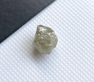 2.63CTW/8.3mm Natural White Rough Raw Conflict Free Earth Mined Octahedron Crystal Diamond Loose, DDS742/12