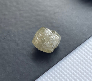 2.63CTW/8.3mm Natural White Rough Raw Conflict Free Earth Mined Octahedron Crystal Diamond Loose, DDS742/12