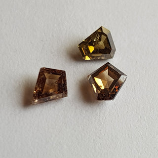 Set Of 3 Pieces 3.5mm To 4.8mm Clear Cognac Brown Shield Shaped Rose Cut Diamond Loose Cabochon, Faceted Rose Cut Diamond For Ring, DDS756/9