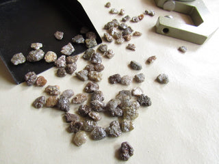 5 Pieces 5mm Each Raw Rough Flat Diamonds, Perfect for Bezel And prong Settings Red Color Uncut Diamonds