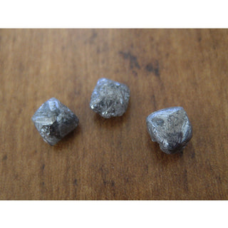 1 Piece 4mm/5mm/6mm/7mm Natural Grey Octahedron Crystal Diamond, Raw Rough Diamond Uncut Earth Mined Diamond Crystal Loose, D32